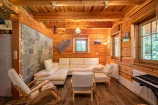 Když domov voní dřevem a příběhem. Jaké to je, když večer usínáte v pokoji, kde každý trám nese otisk lidské práce? Proč...