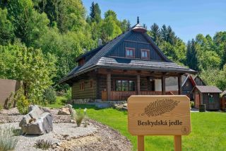 Vůně Beskyd v každém kousku dřeva. Představte si ráno, kdy otevřete dveře na verandu a ucítíte svěžest lesa, i když jste...