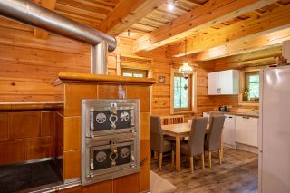 Dřevo, které má vlastní příběh. Každý kout téhle kuchyně voní lesem a poctivou prací. Kanadská full scribe technologie se...